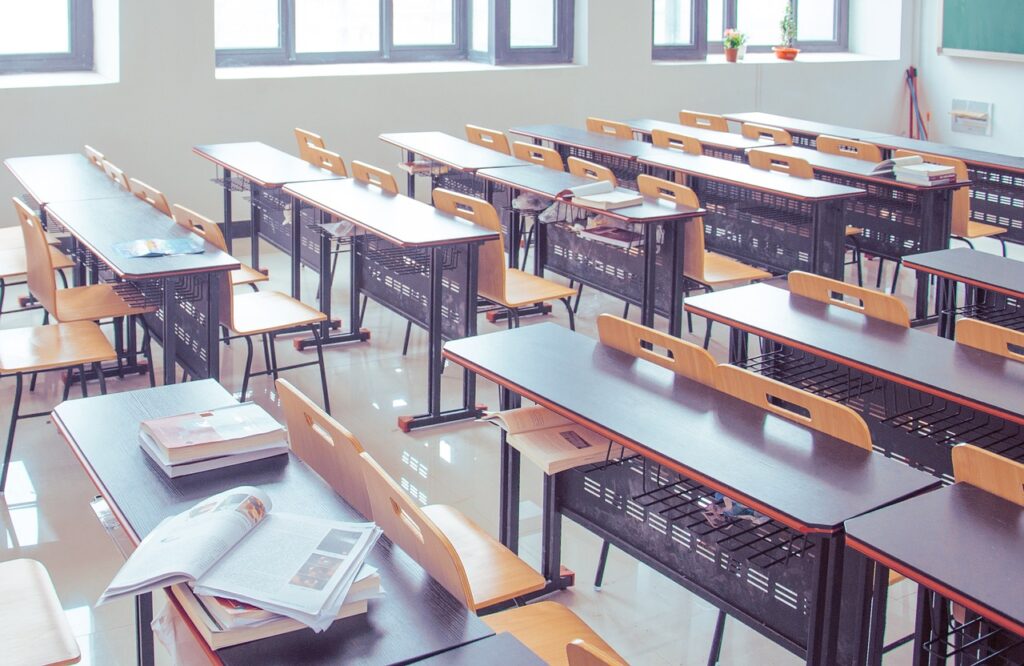 学生向けのスノボバスツアーに参加するためのSNS割引キャンペーンは？