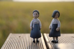 学生向けの女子旅に最適なスノボバスツアーはどこで探せる？